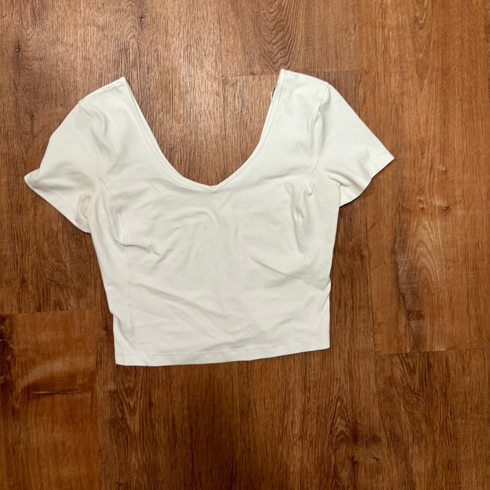 White lulu crop size large